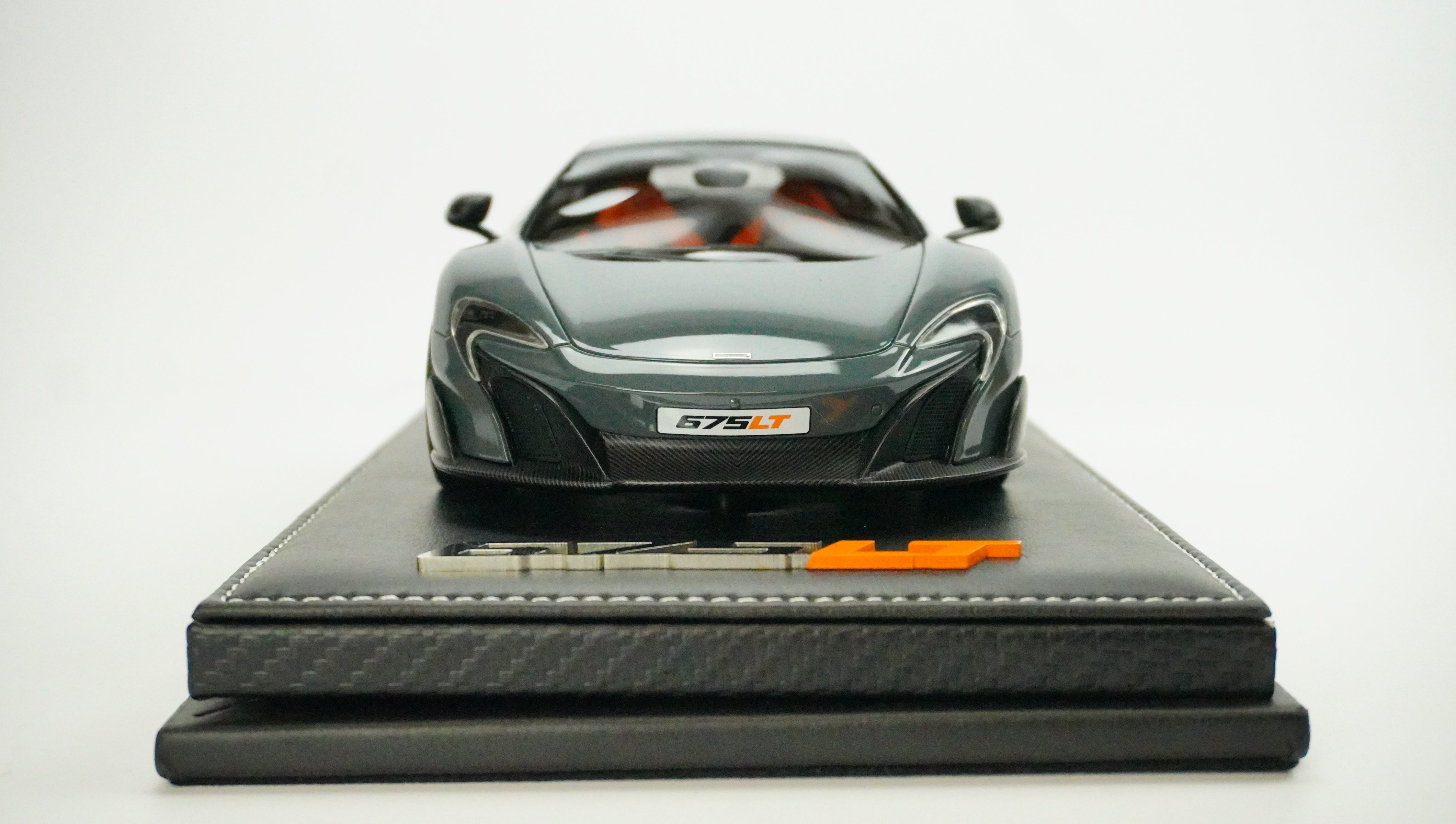 McLaren 675LT Limited (incl. Showcase) 2016 1:18