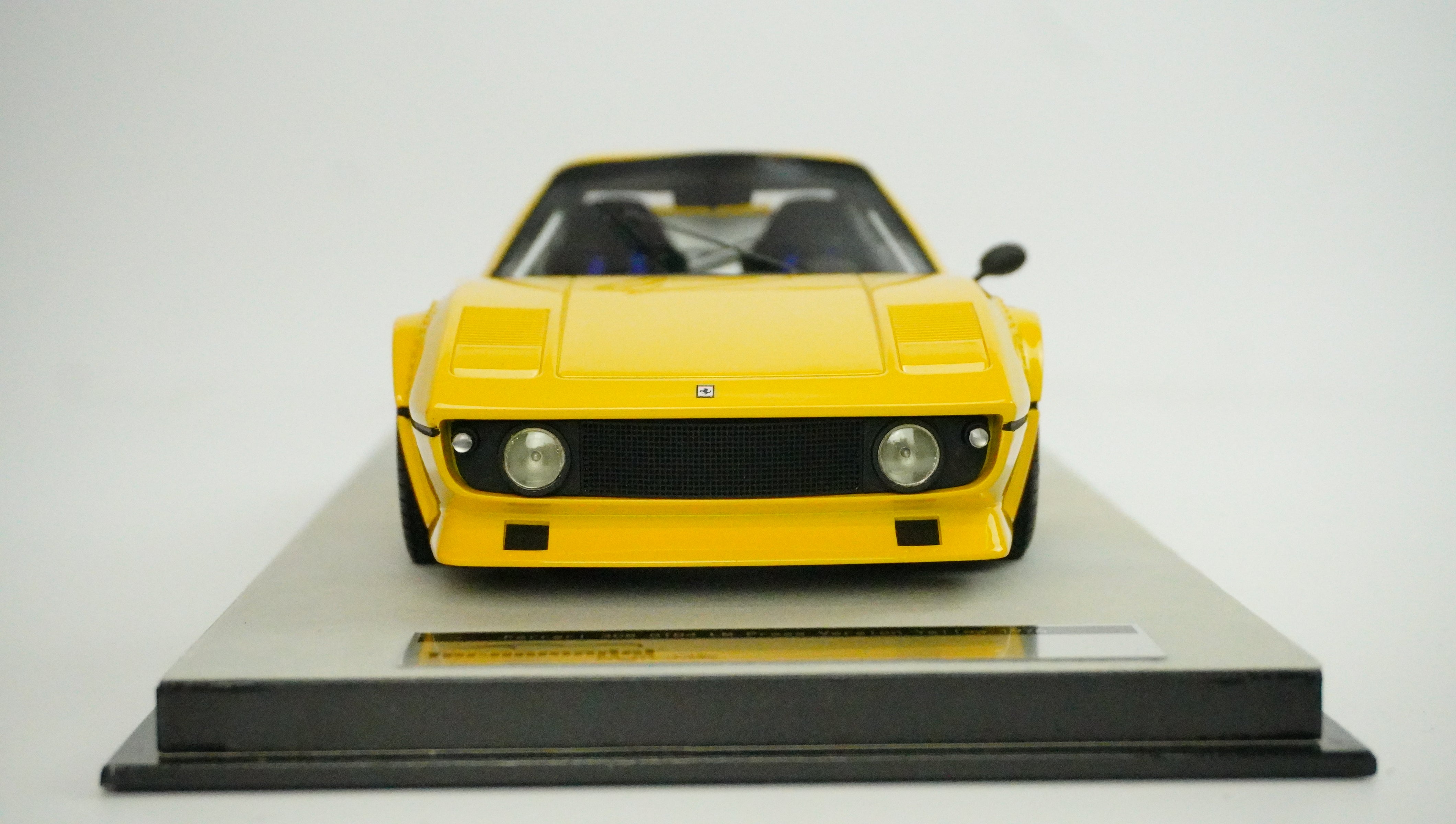 Ferrari 308 GTB/4 LM Limited (no box) 1976 1:18