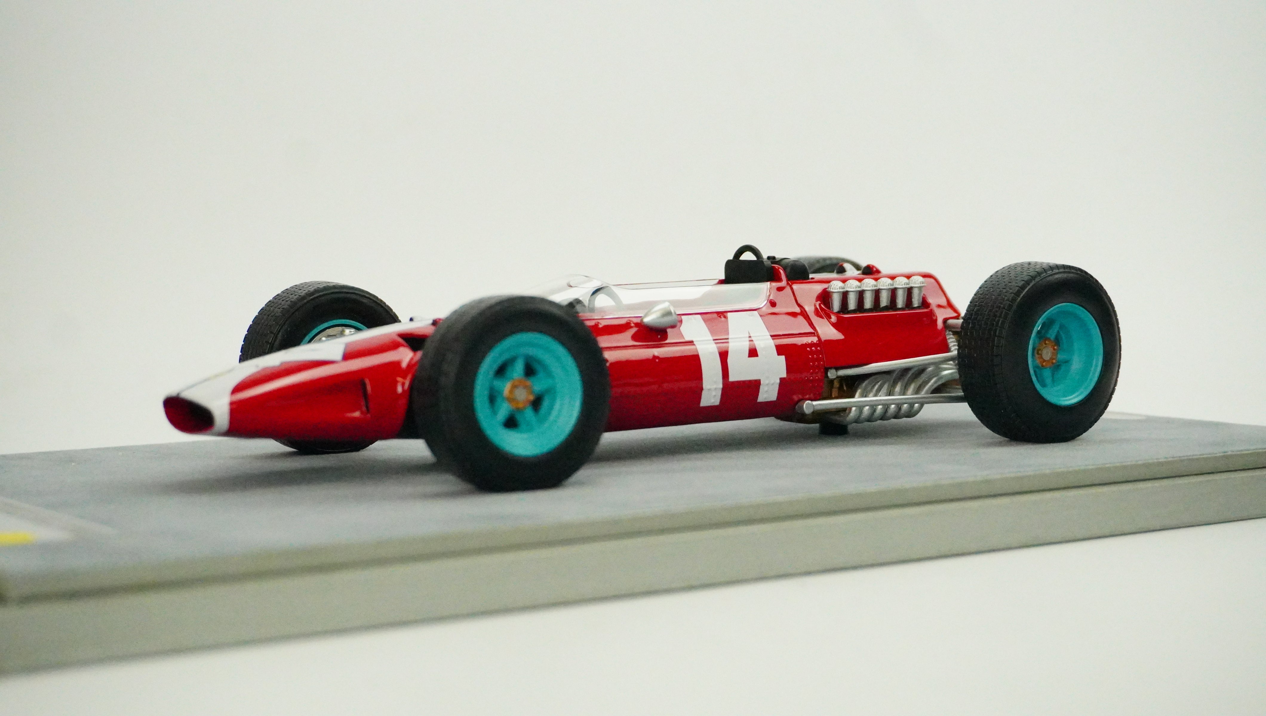 Ferrari 512 F1 Racing No. 14 Limited (without box) 1965 1:18