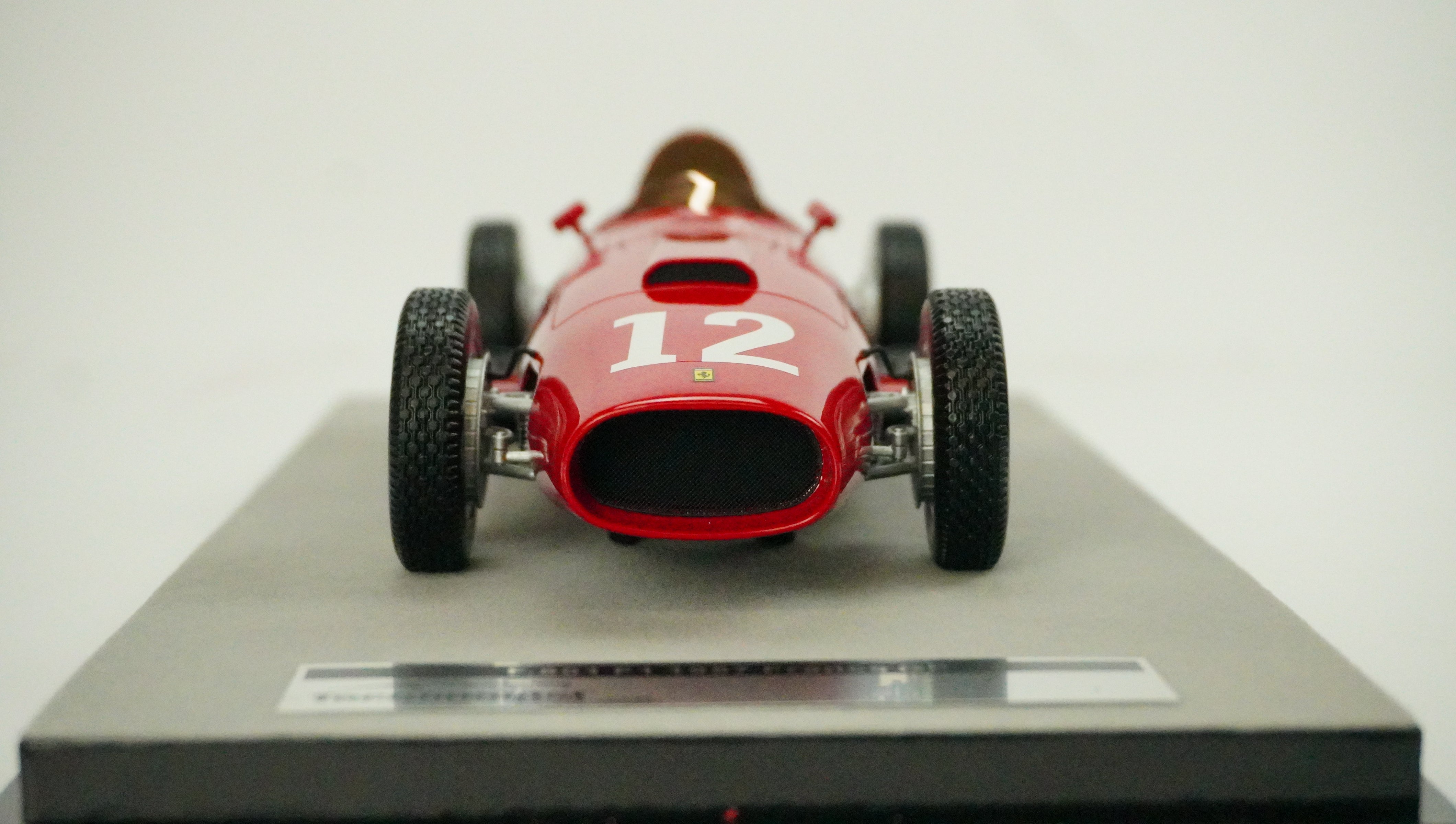 Ferrari 801 F1 Racing No.12 Limited (without box) 1957 1:18
