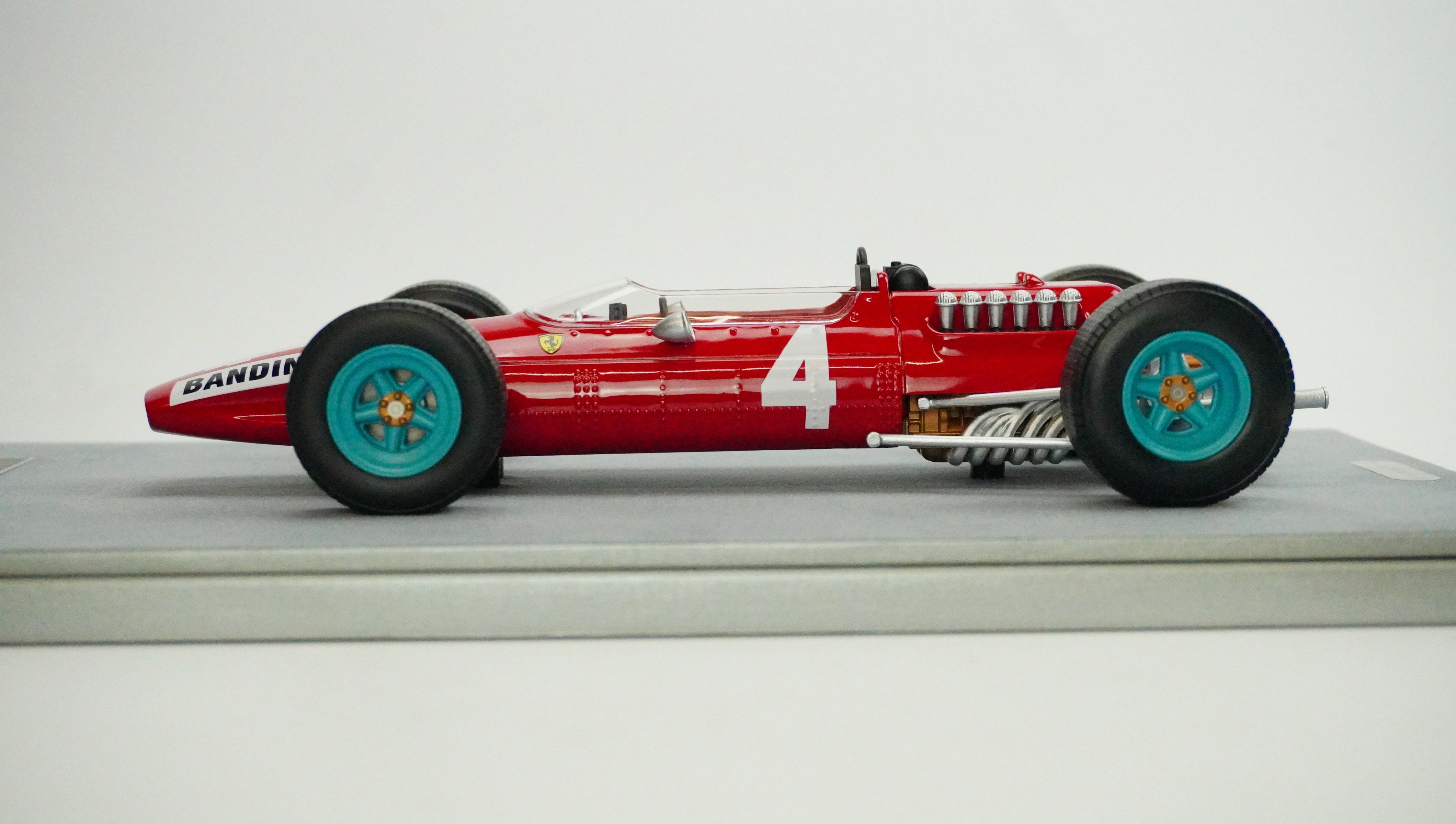 Ferrari 512 F1 Racing No.4 Limited (no box) 1965 1:18