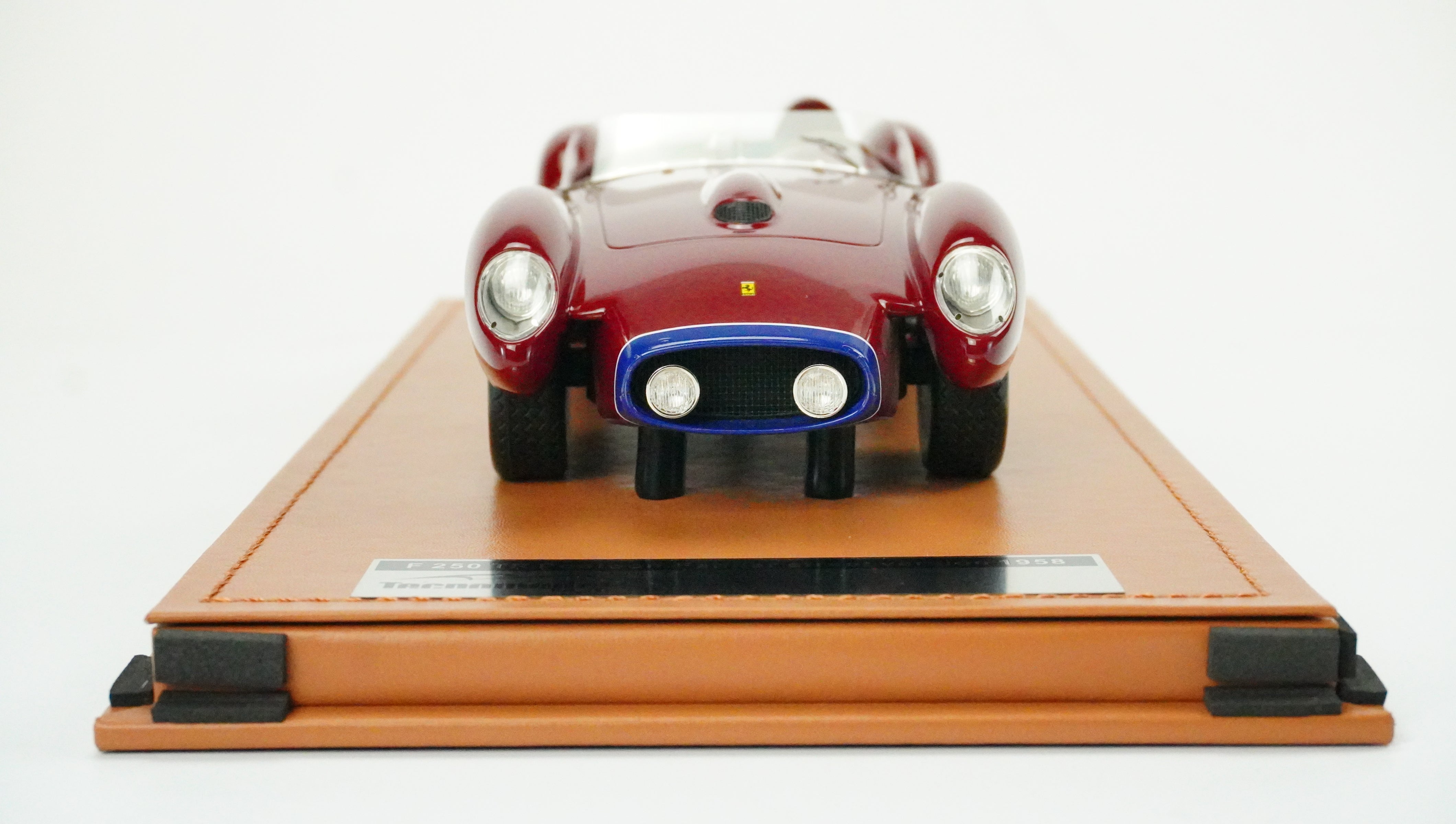 Ferrari 250 TR 3.0 Pontoon 1958 Limited 1:18