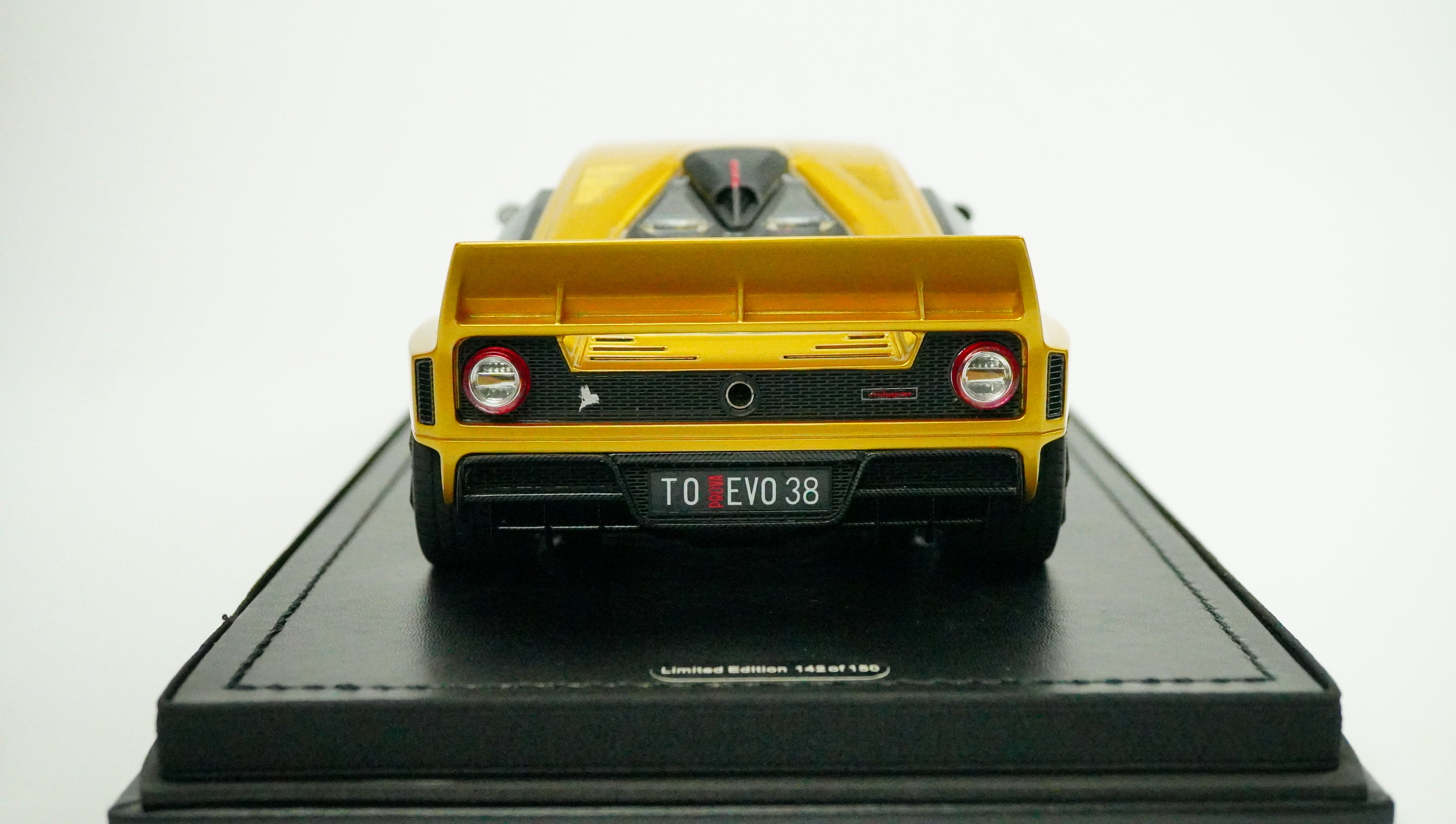Kimera Evo 38 Limited (incl. Showcase) 2025 1:18
