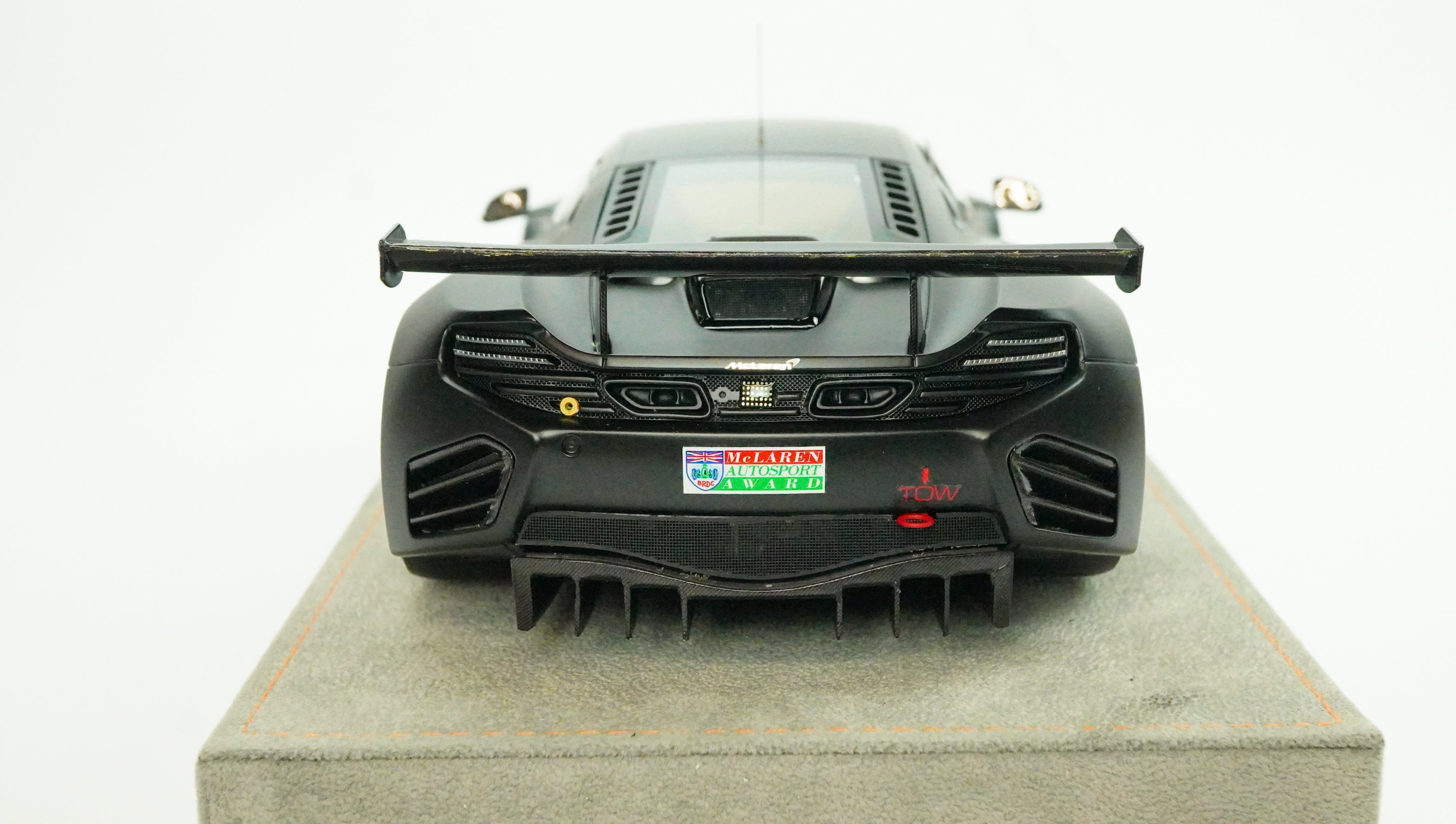 McLaren MP4-12C GT3 Limited (incl. Showcase) 1:18