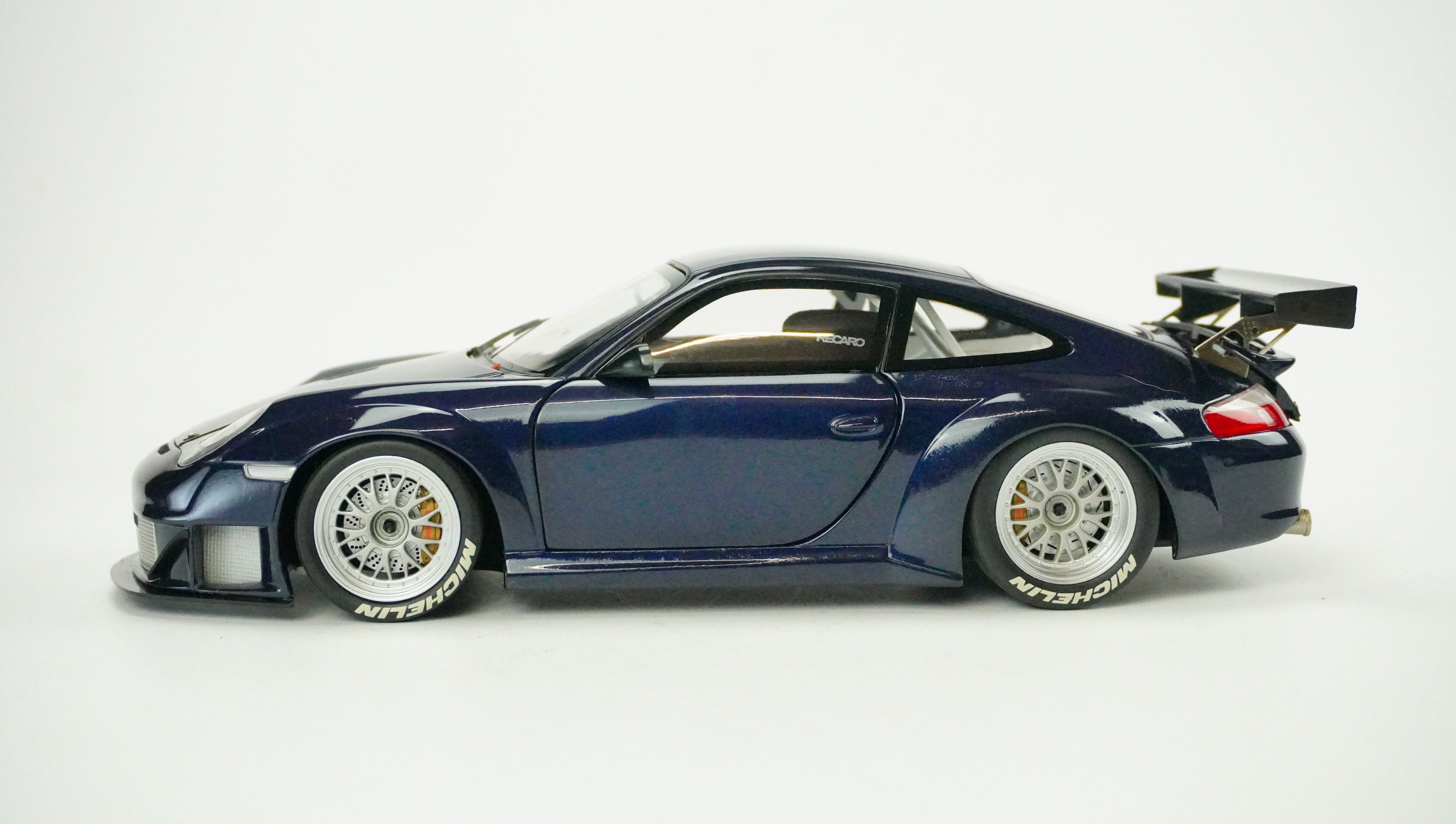 Porsche 911 GT3 RSR 2004 1:18