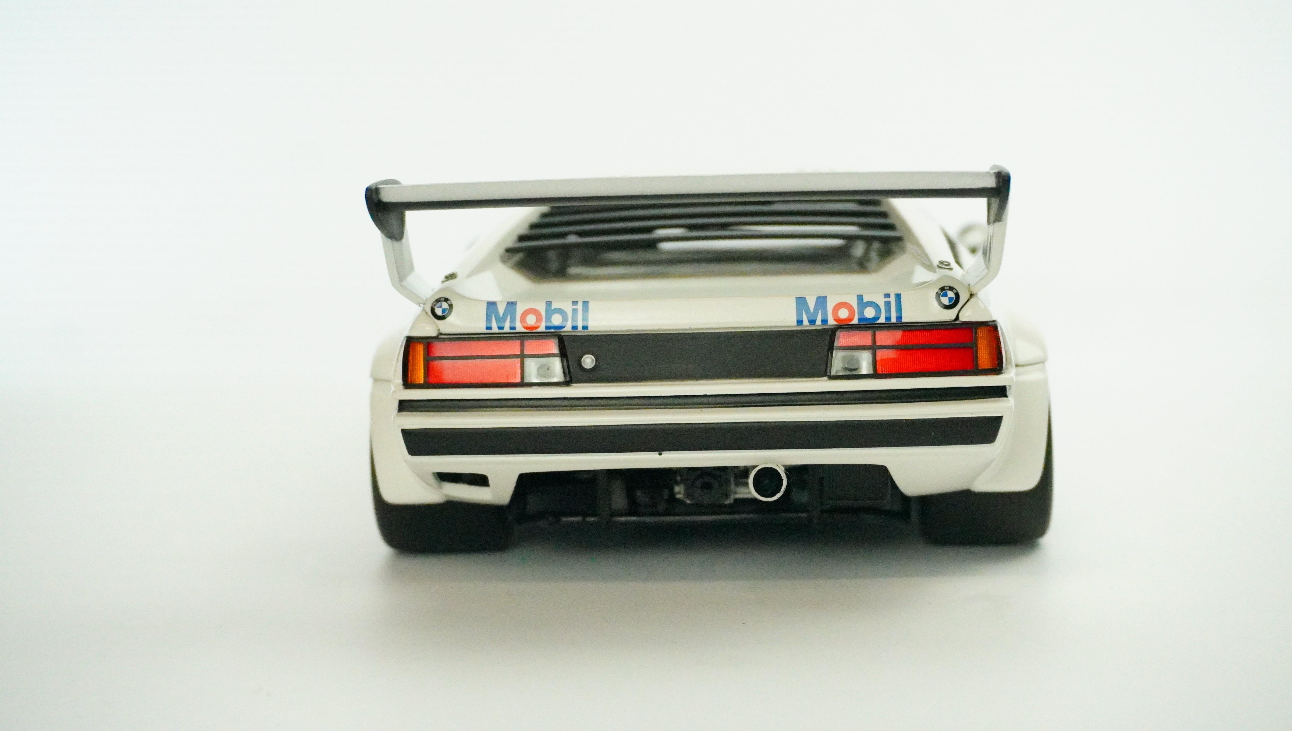 BMW M1 Rally No. 60 Limited 1979 1:18