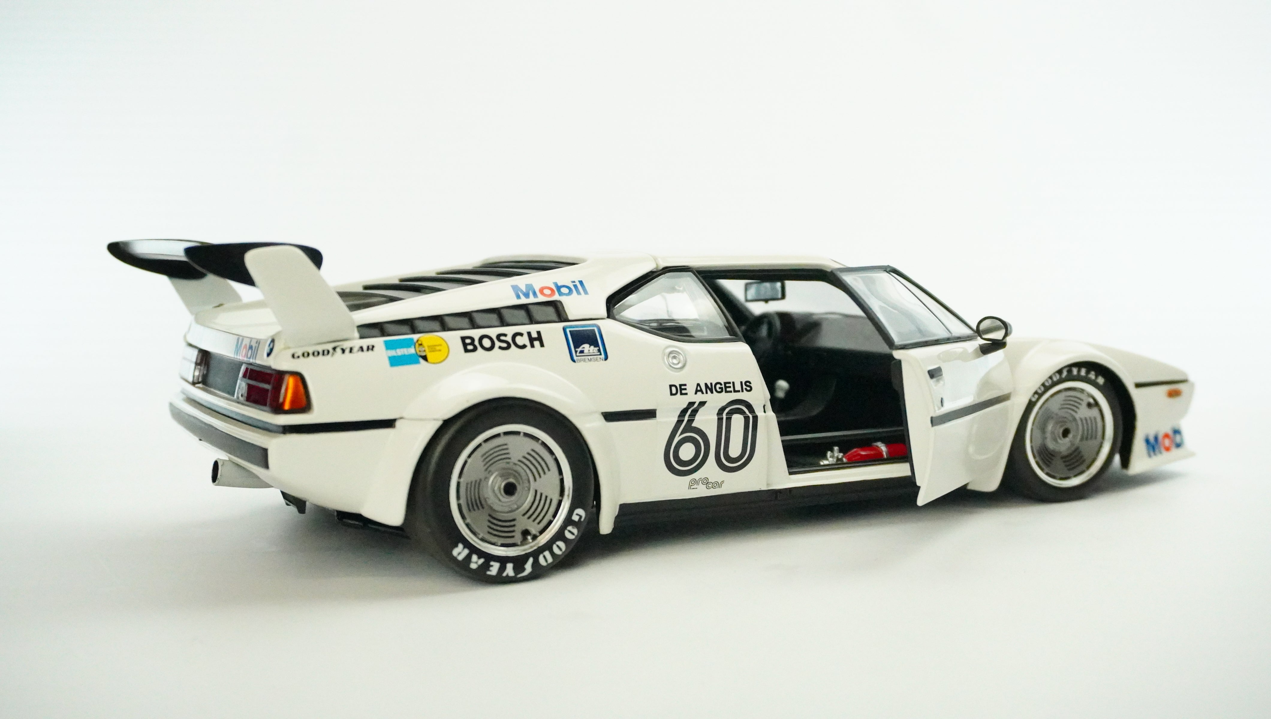 BMW M1 Rally No. 60 Limited 1979 1:18