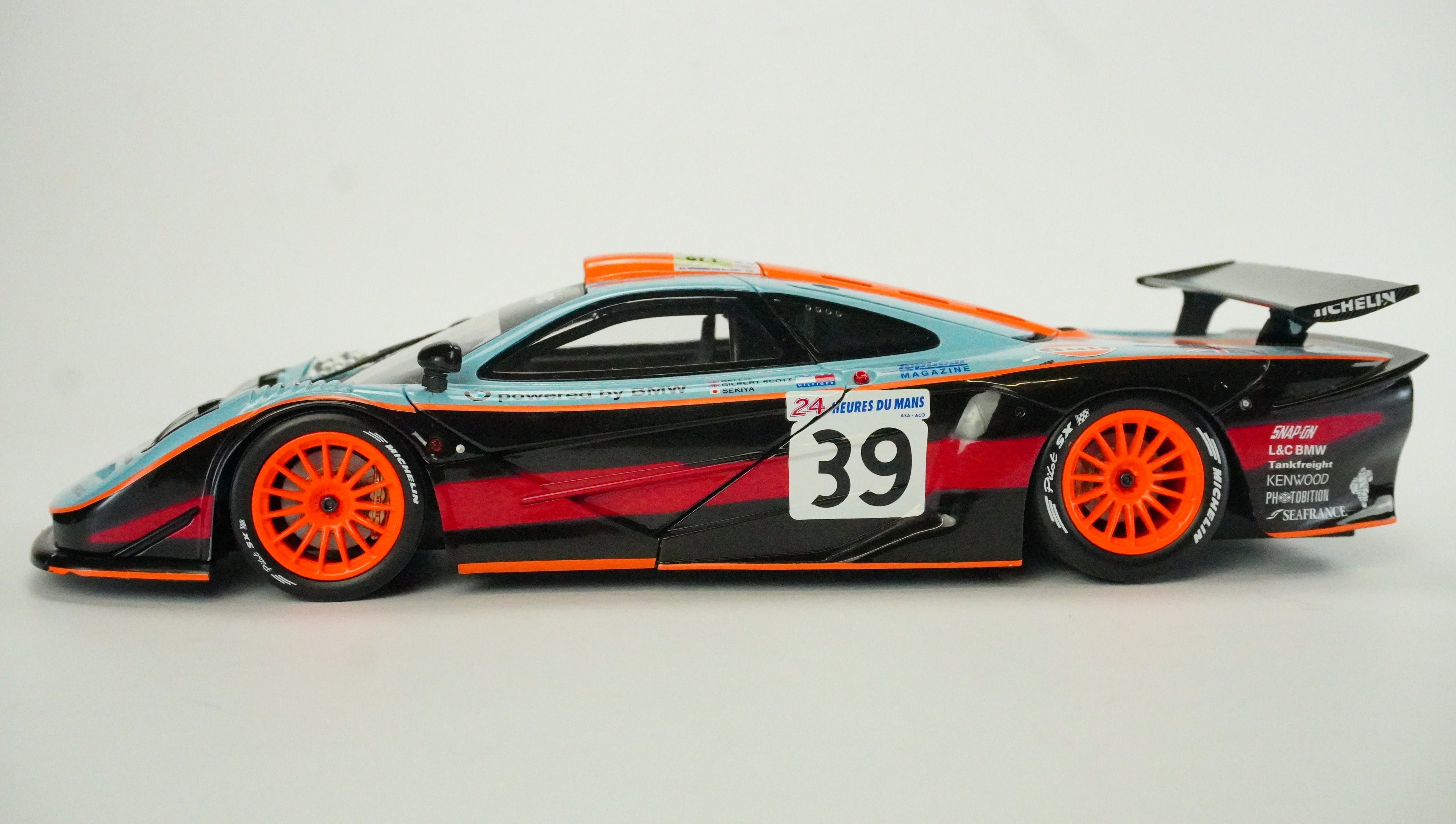 McLaren F1 GTR Gulf Racing Nr.39 (ohne Box) 1997 1:18