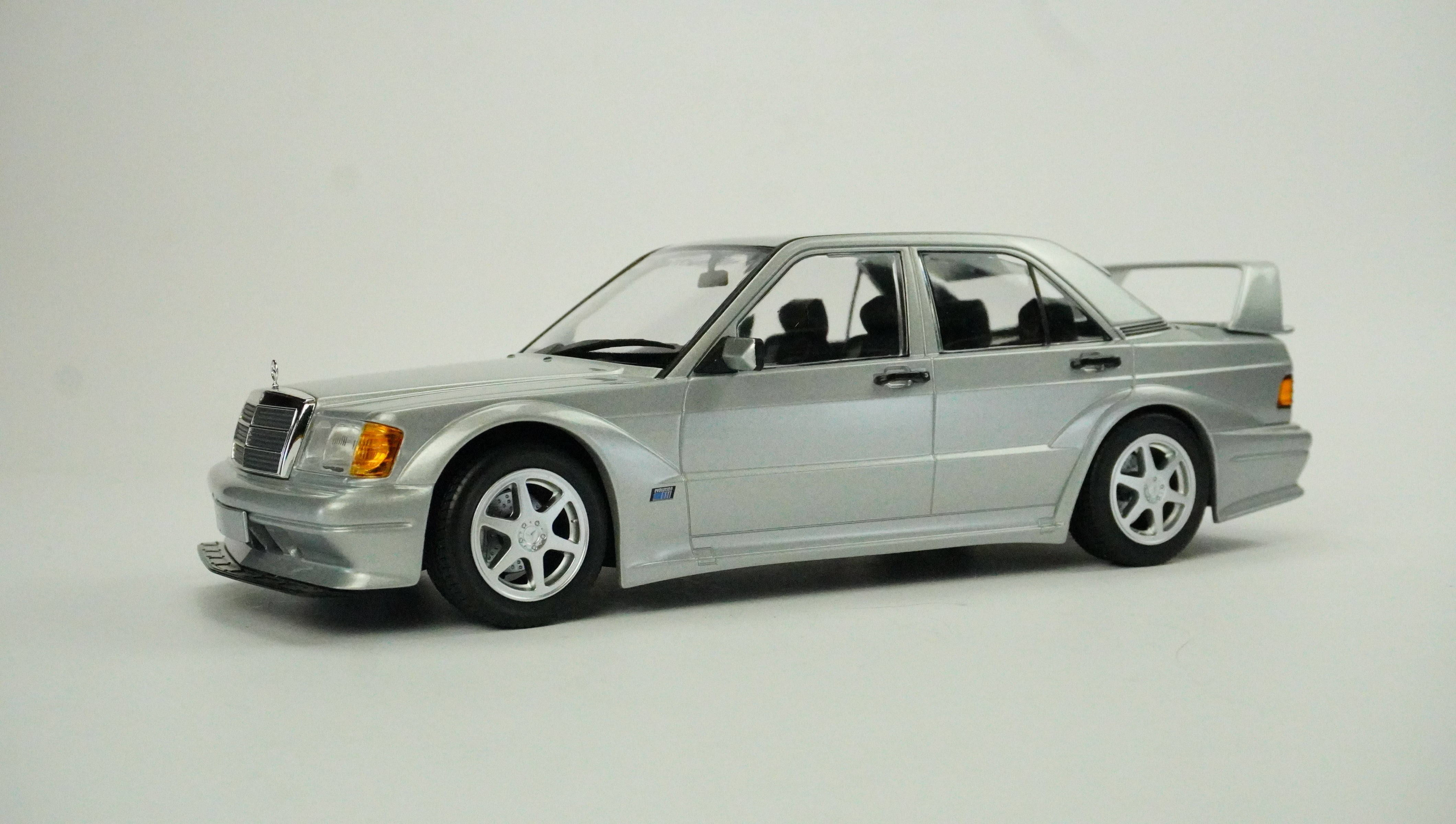 Mercedes Benz 190E 2.5 Evo2 1990 Limited 1:18