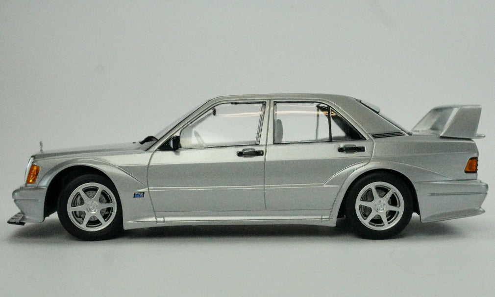 Mercedes Benz  1990 Limited 1:18