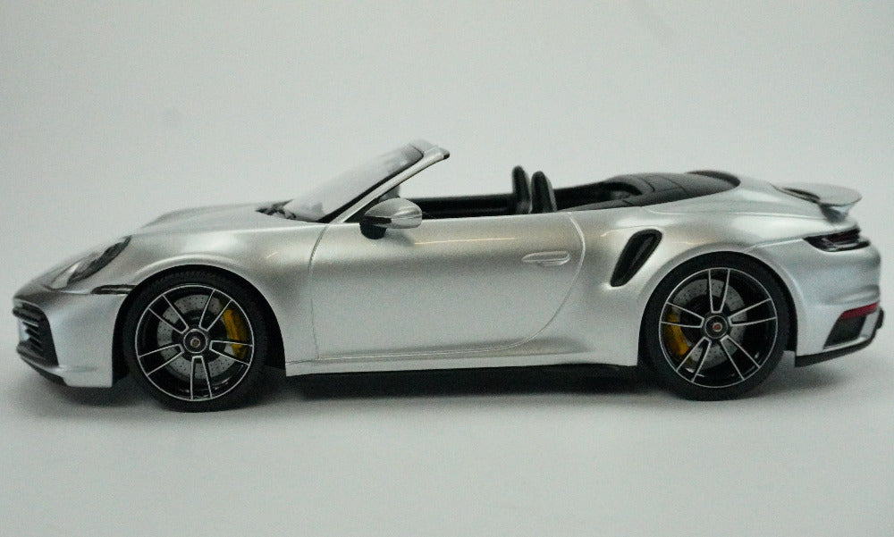 Porsche Hot Top 2020 1:18