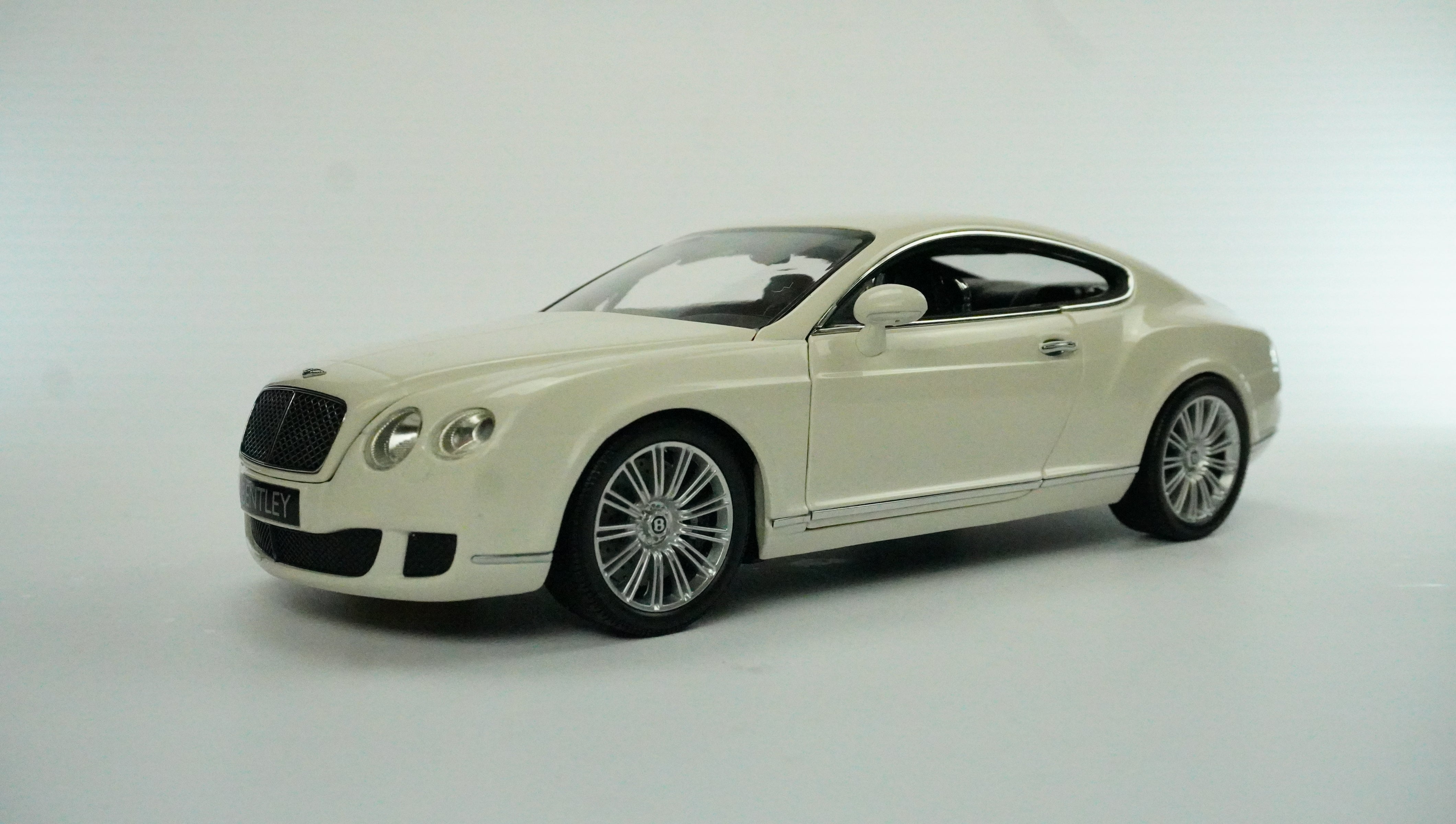 Bentley Continental GT 2008 1:18