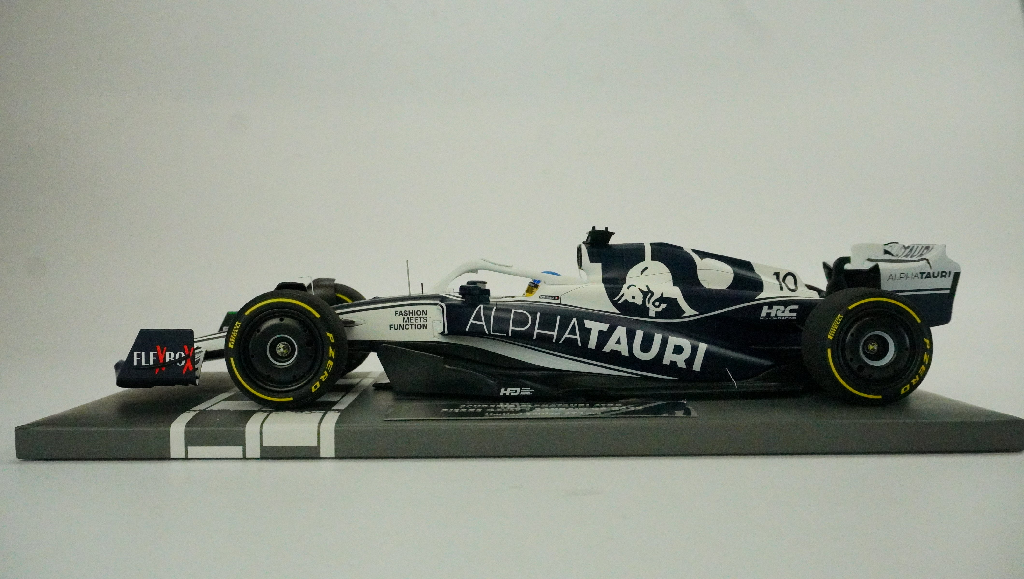 Alphatauri AT03 "Pierre Gasly" Limited 2022 1:18