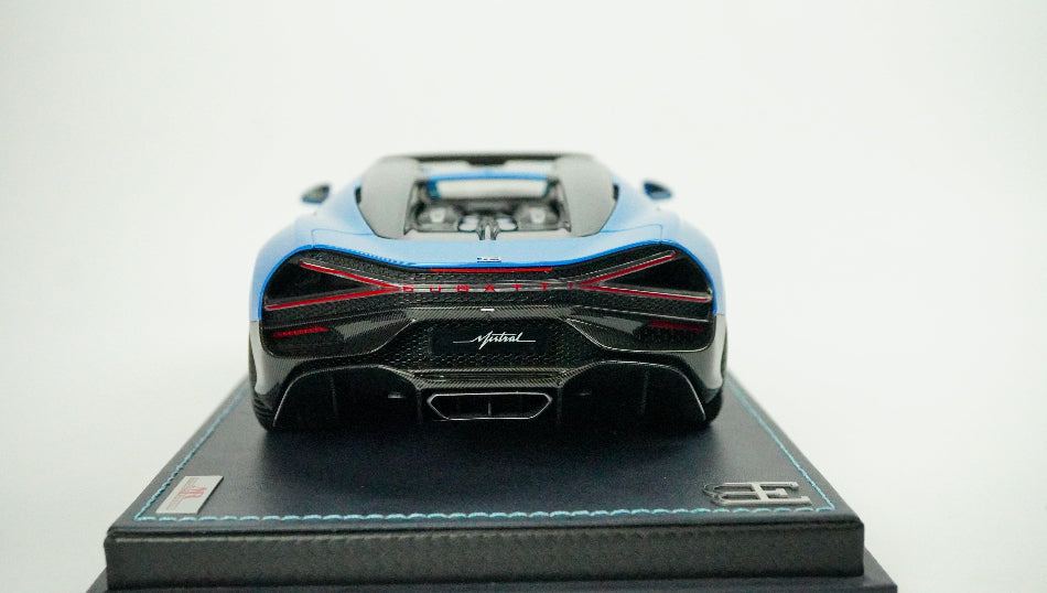 Bugatti blau neu Hot 2023 1:18