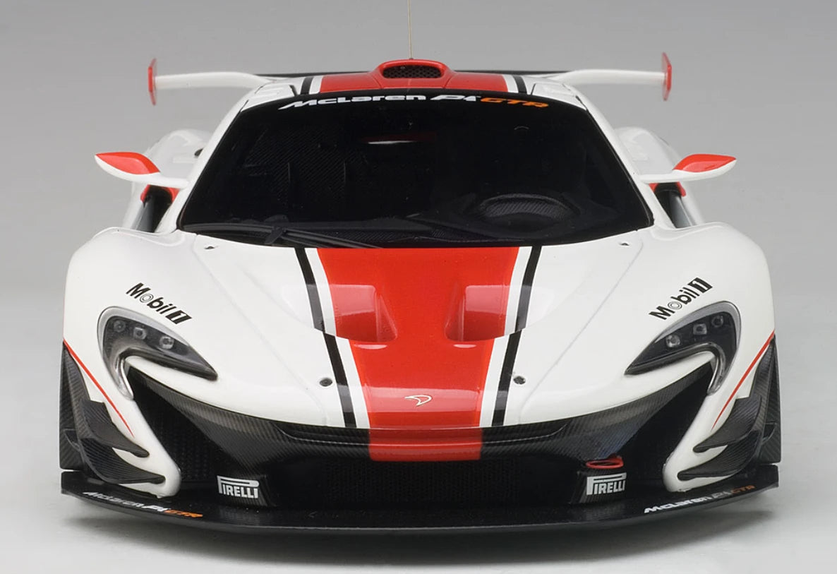 McLaren P1 GTR 1:18 weiss