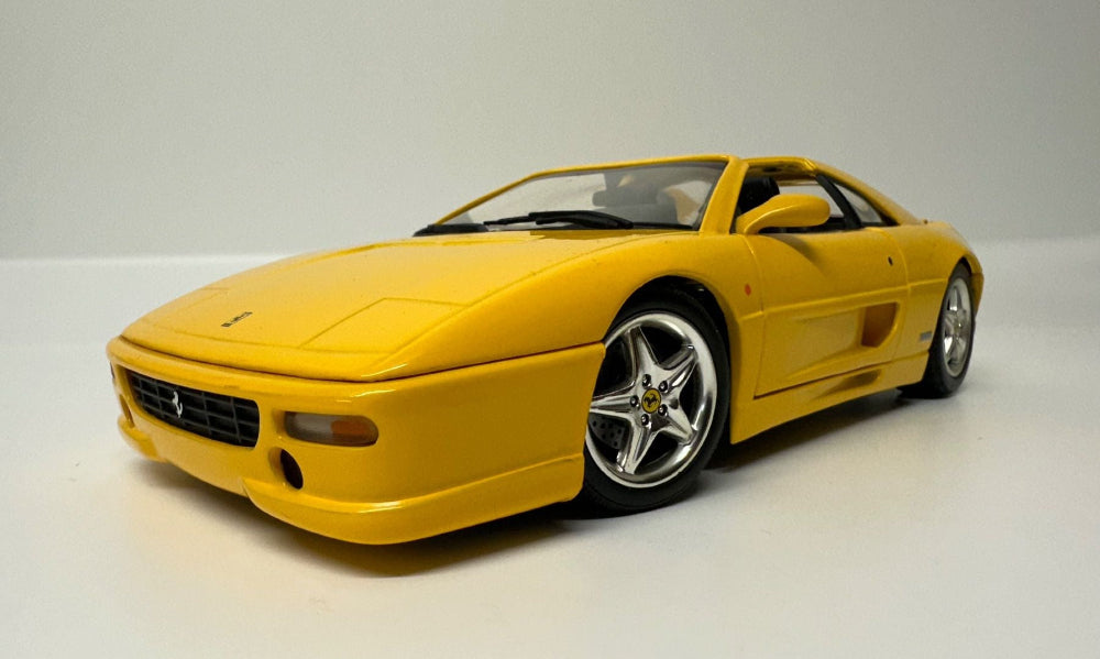 Ferrari F355 Spider 1999 1:18