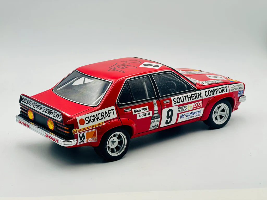 Holden  Racing Nr.9 1974 1:18