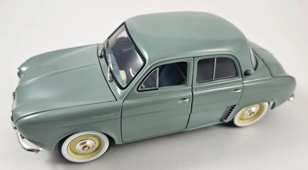 Renault Dauphine 1958 1:18 Hot