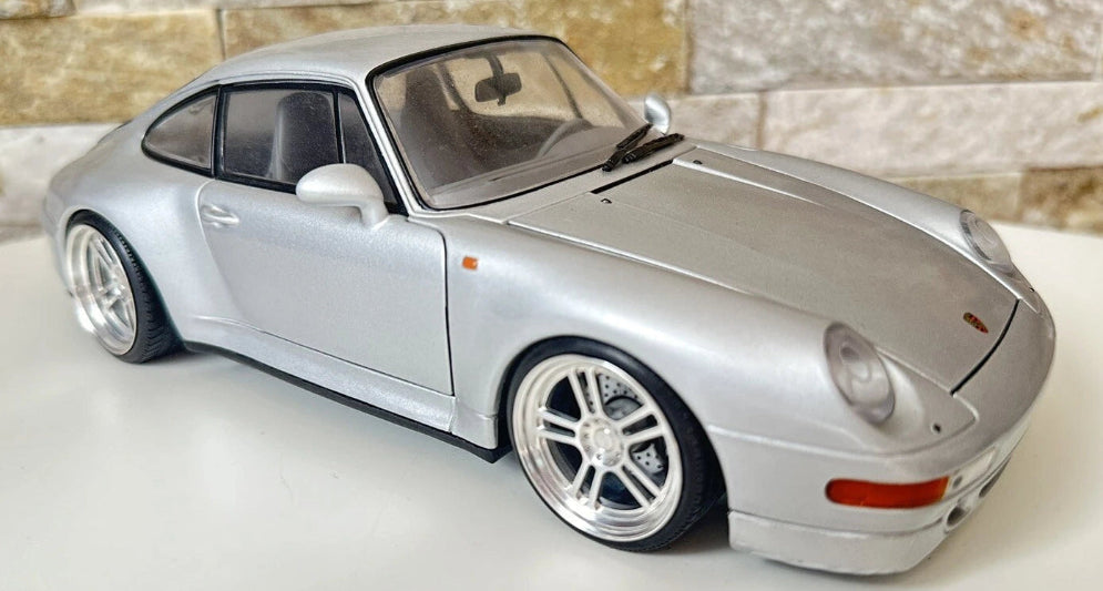 Porsche 911 (993) Coupe Hot
