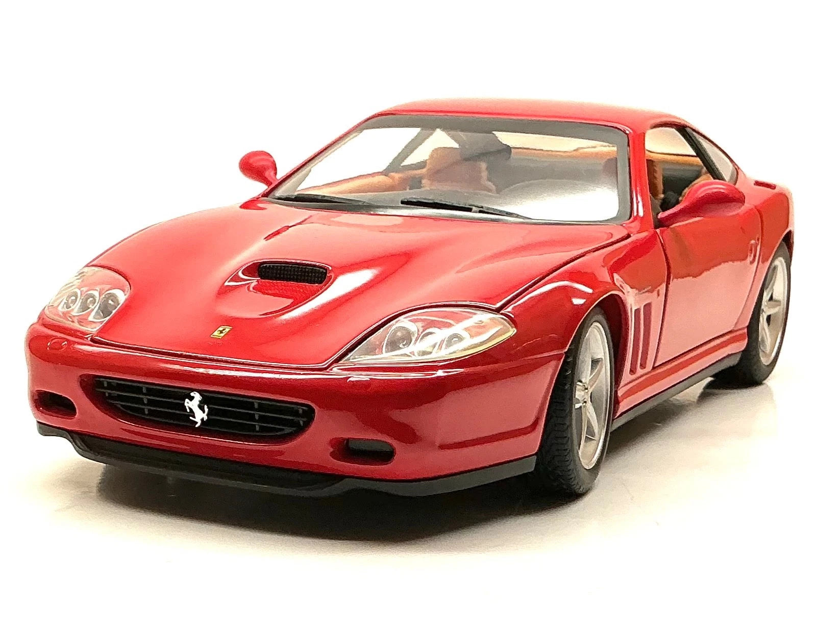 Ferrari 575 MM Coupé 1:18