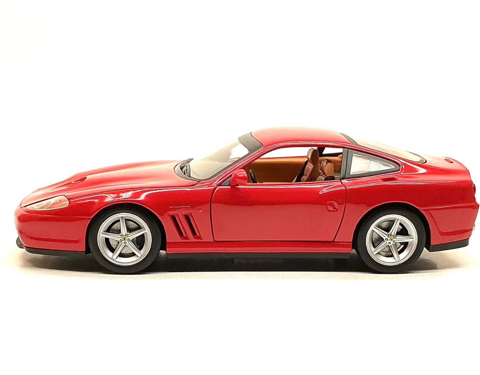 Ferrari 575 MM Coupé 1:18