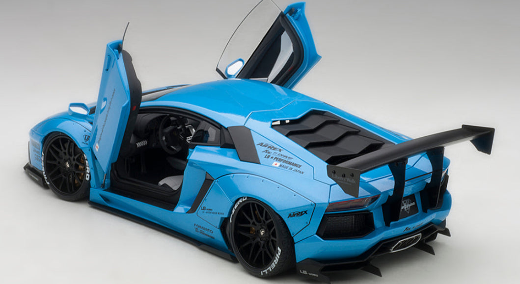 Lamborghini Aventador LBW 1:18