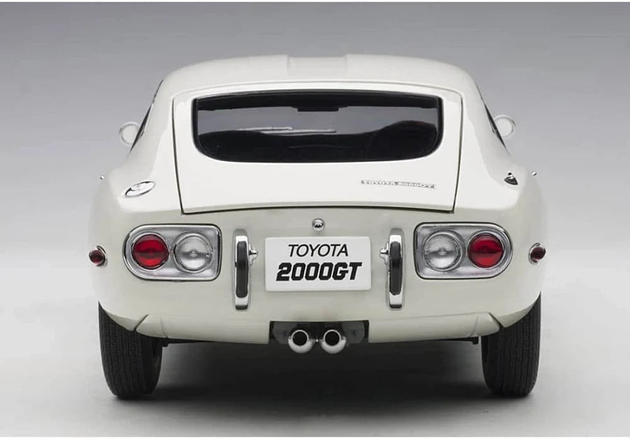 Toyota 2000 GT 1:18