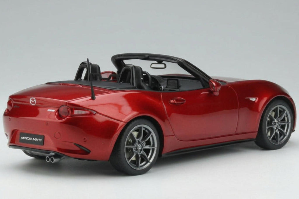 Mazda Spezial 1:18 Modelcarshop New