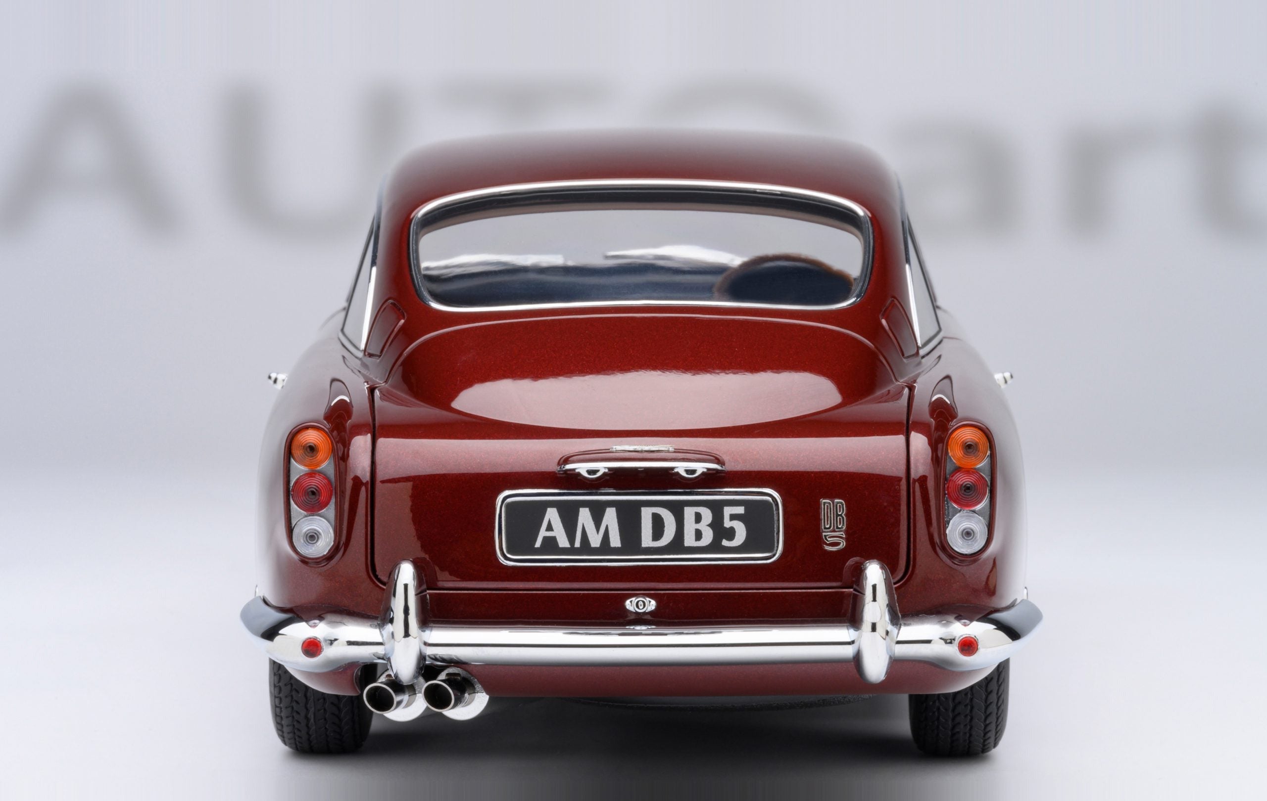 Aston Martin DB5 1:18
