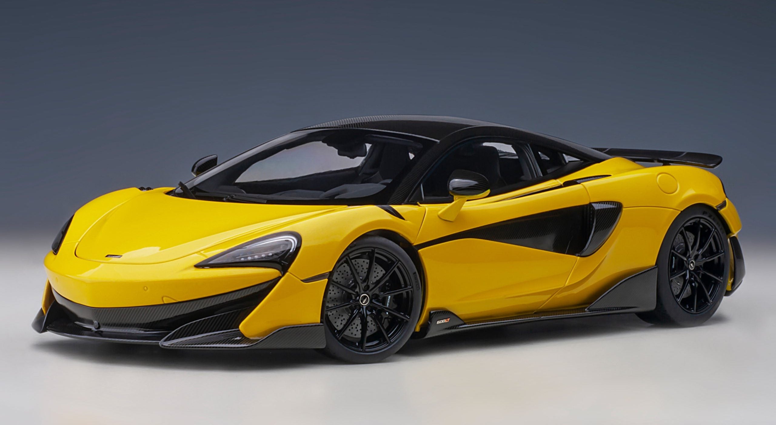 McLaren 600LT 1:18