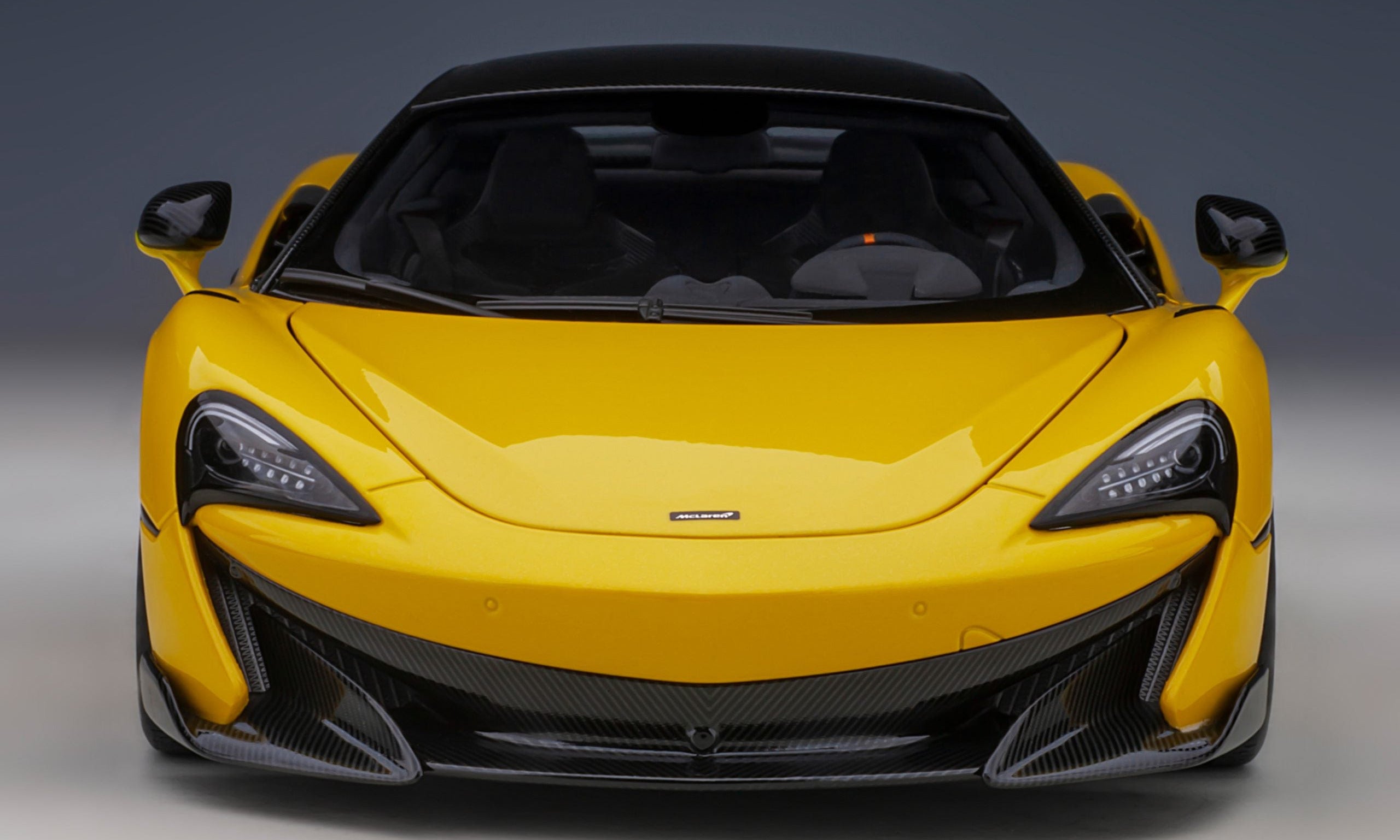 McLaren 600LT 1:18