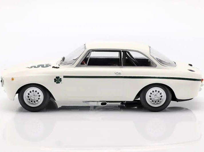 Alfa Romeo GTA 1300 Junior 1971 Limited 1:18