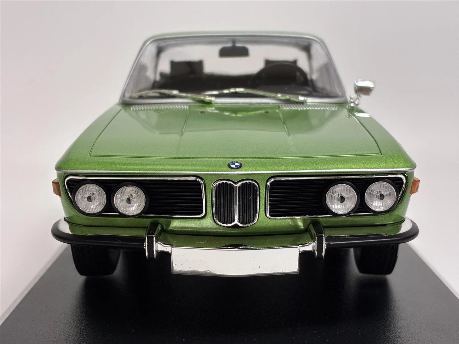 BMW CSI 3.0 1971 1:18