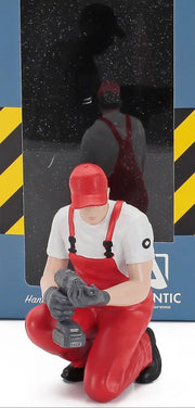 Handwerker mit Akkuschrauber 1:18
