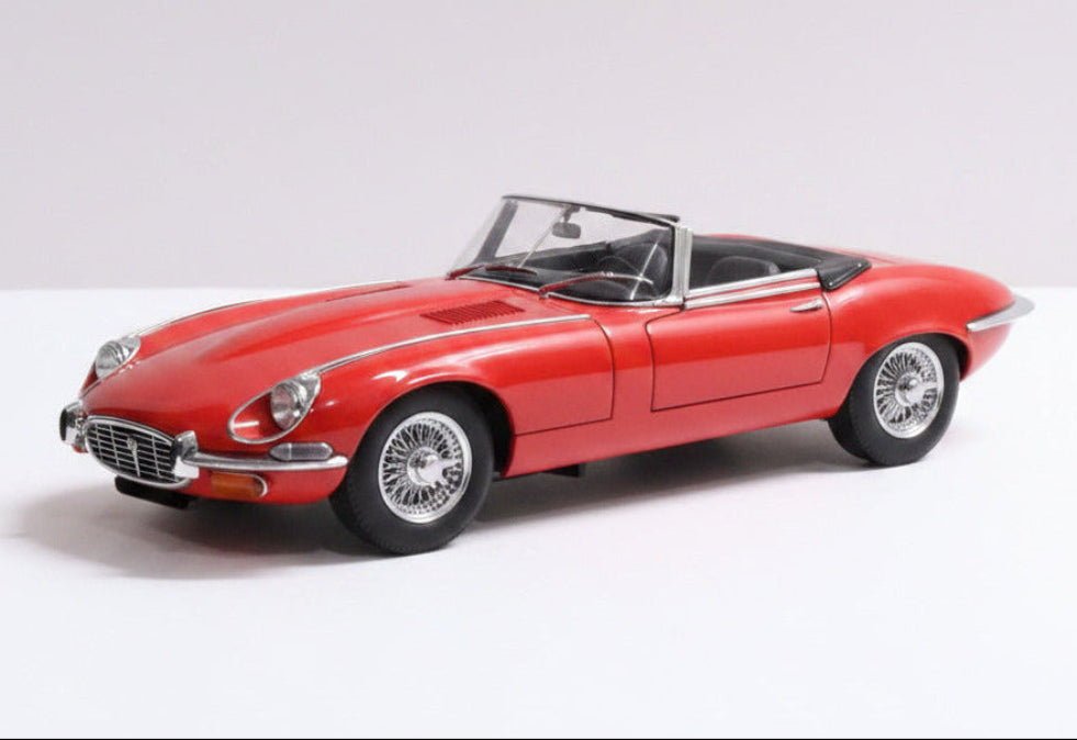 Jaguar E-Type Roadster Serie 3 V12 Rarität 1975 1:18