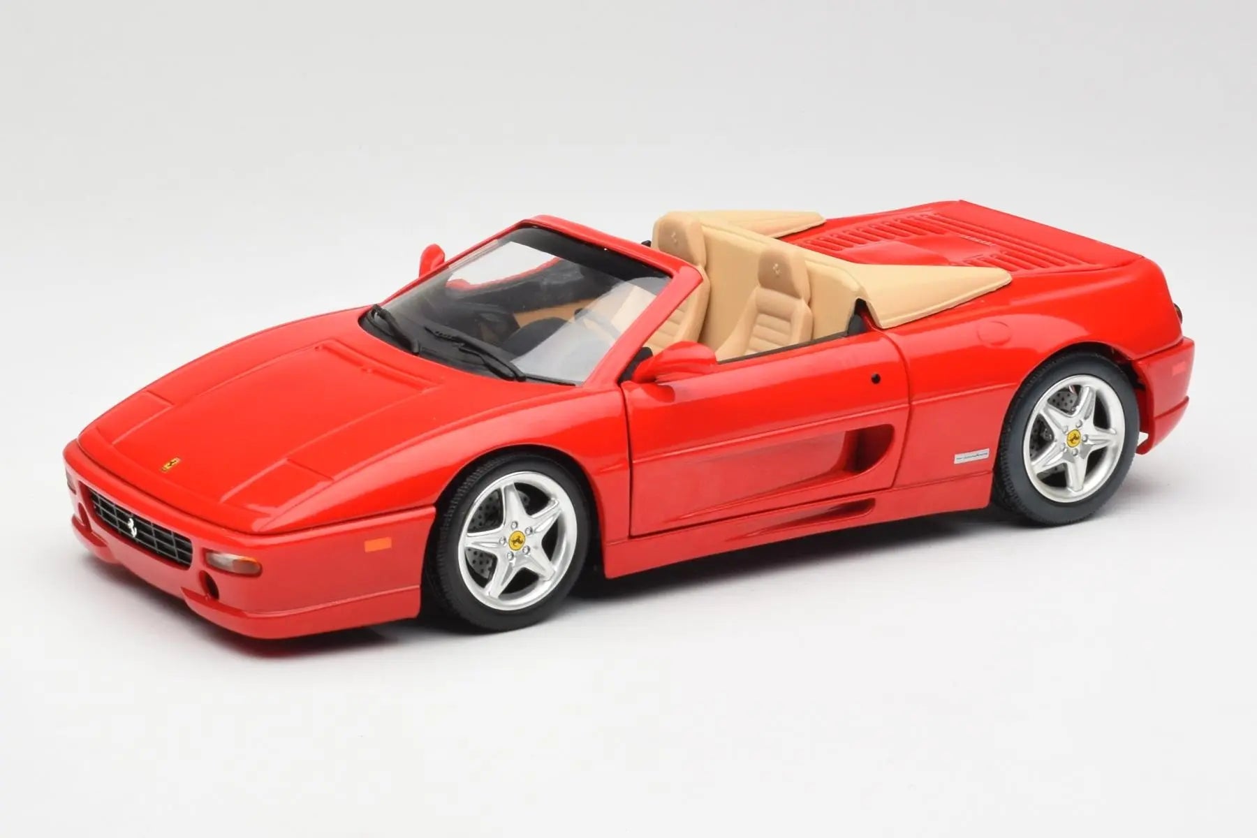 Ferrari 355 Spider 1:18