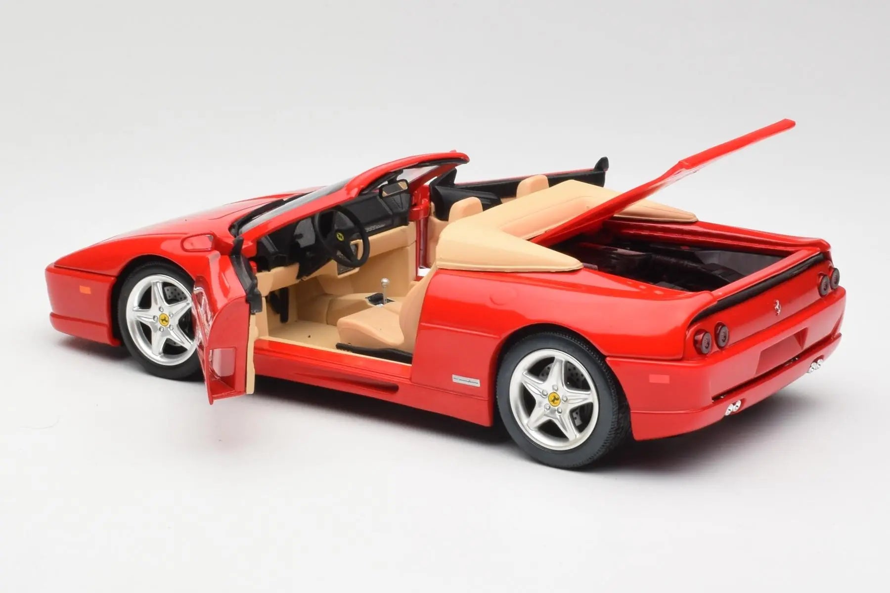 Ferrari 355 Spider 1:18